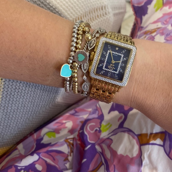 GV2 women watch - Picture 2 of 7